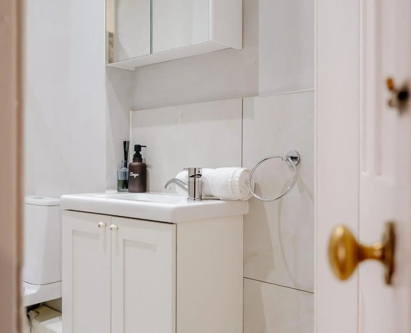 אדינבורו Elegant 2Br Apartment On Leven St