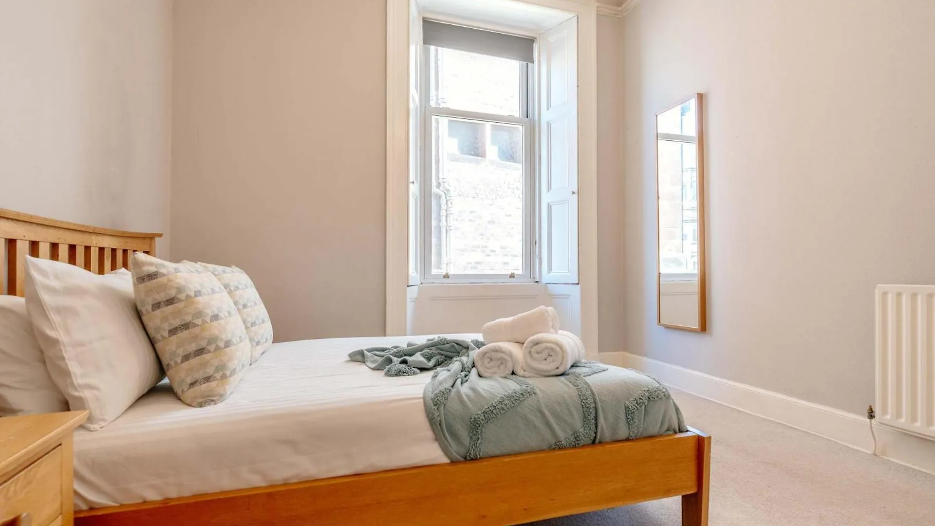 אדינבורו Elegant 2Br Apartment On Leven St בריטניה