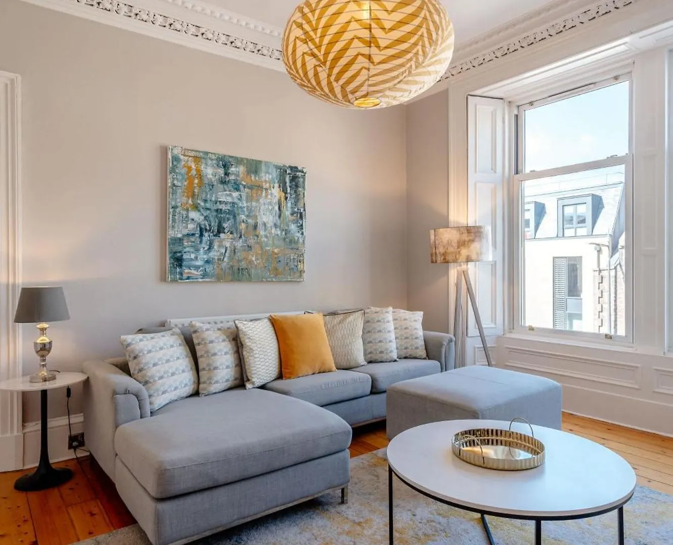 אדינבורו Elegant 2Br Apartment On Leven St 0*,  בריטניה