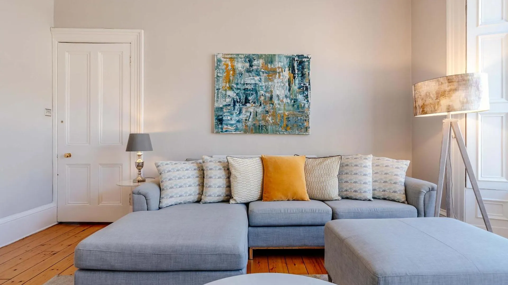 אדינבורו Elegant 2Br Apartment On Leven St