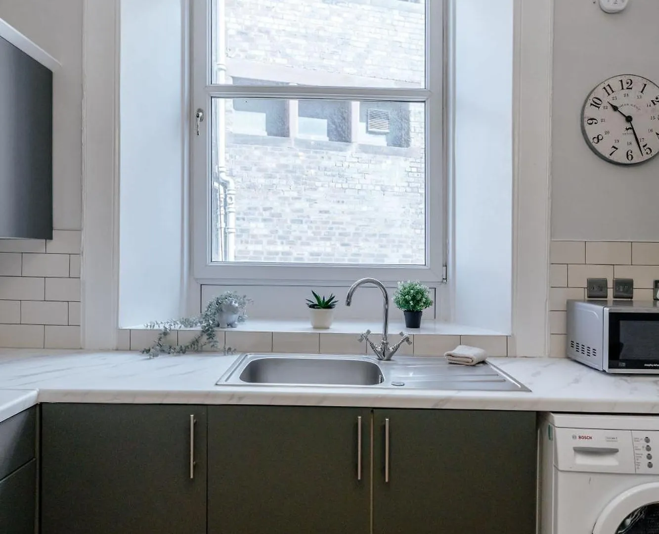 אדינבורו Elegant 2Br Apartment On Leven St