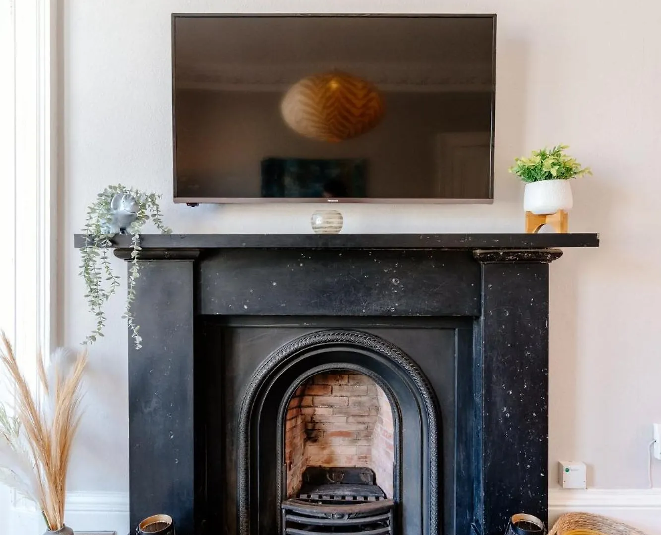 אדינבורו Elegant 2Br Apartment On Leven St
