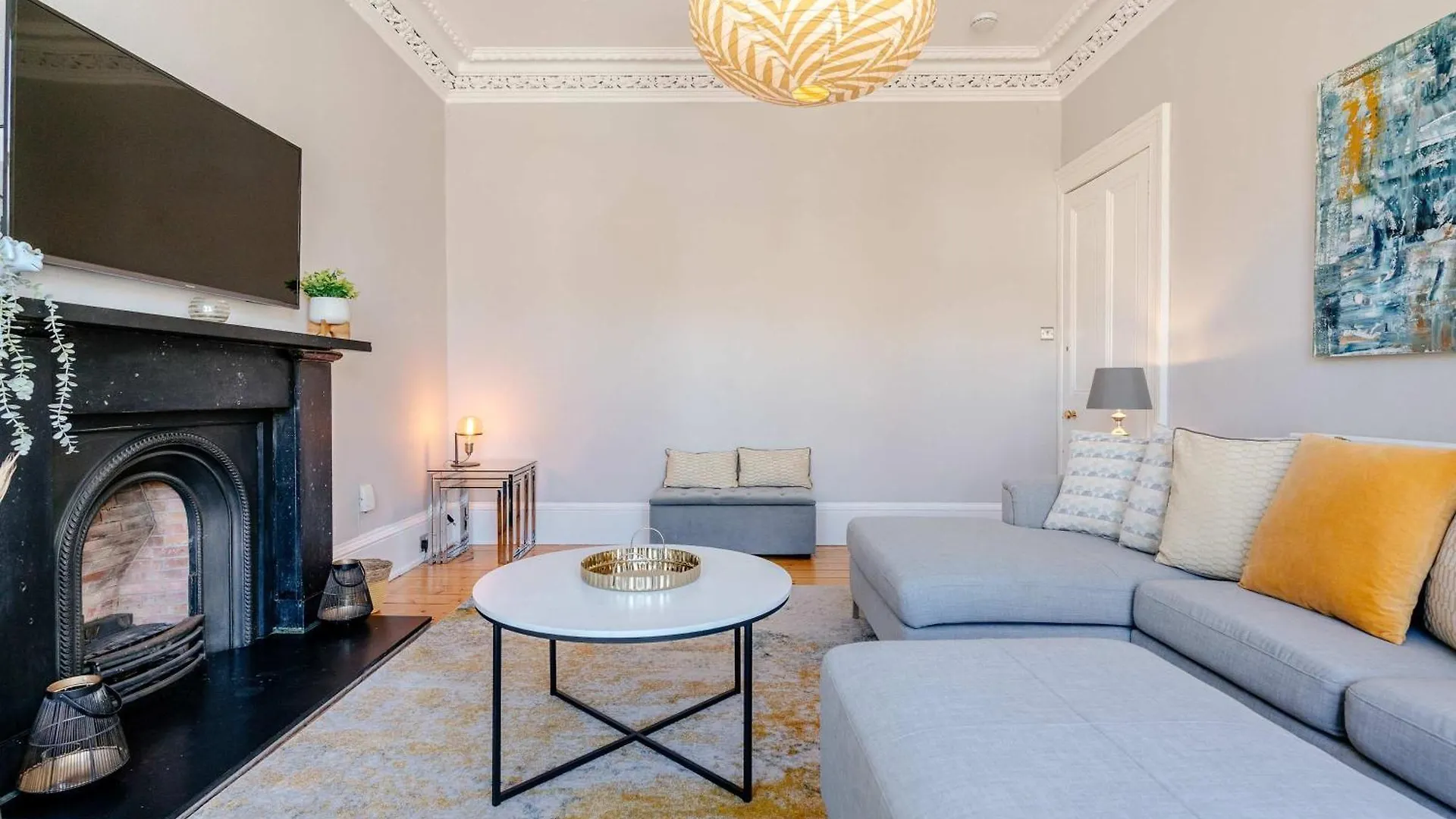 אדינבורו Elegant 2Br Apartment On Leven St